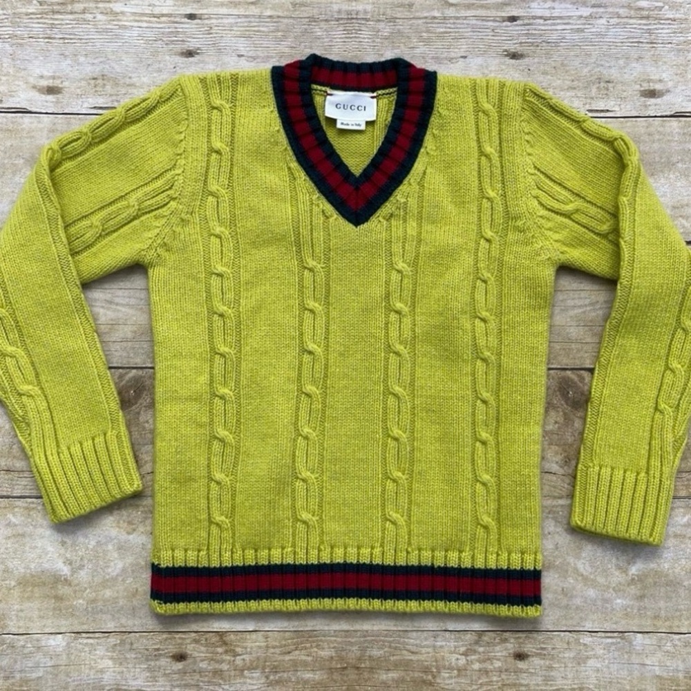 Authentic Gucci cable knit 100% wool sweater
